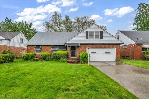 313 E 244 St, Euclid, OH 44123 photo 1