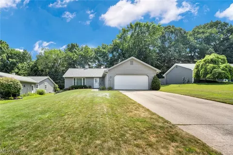 7083 Brandywine Dr, Mentor, OH 44060