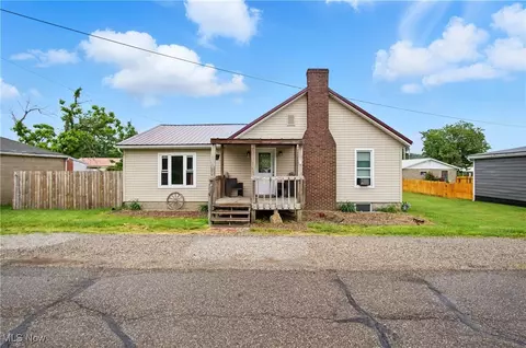 618 Market St, Philo, OH 43771 photo 2