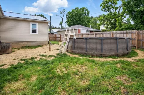 618 Market St, Philo, OH 43771 photo 40