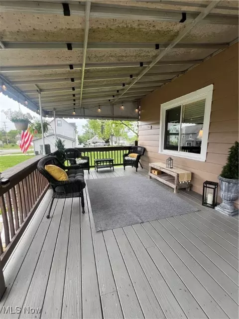 724 8th St, Struthers, OH 44471 photo 5