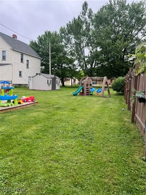 724 8th St, Struthers, OH 44471 photo 42