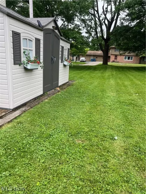 724 8th St, Struthers, OH 44471 photo 44