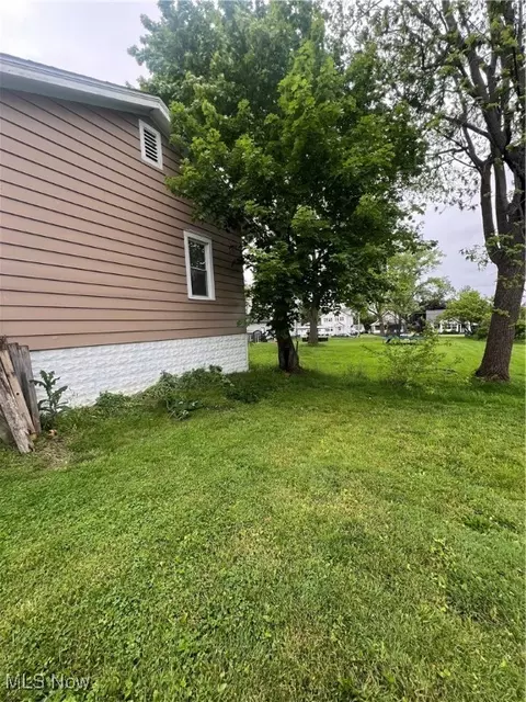 724 8th St, Struthers, OH 44471 photo 40