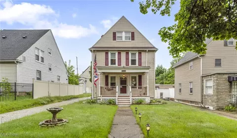 364 Reed Ave, Akron, OH 44301