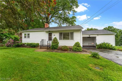 6525 Wales Ave NW, Massillon, OH 44646