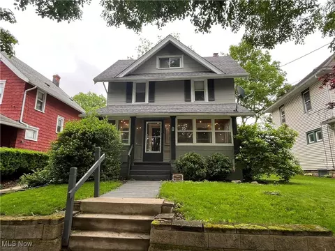 1627 Union St, Cuyahoga Falls, OH 44221
