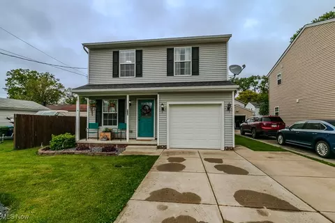 115 Plymouth Rd, Eastlake, OH 44095