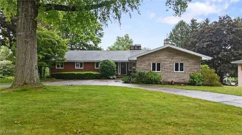 4616 Frazer Ave NW, Canton, OH 44709