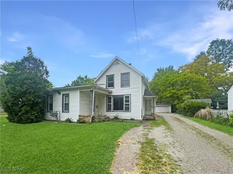 300 West St, Berea, OH 44017