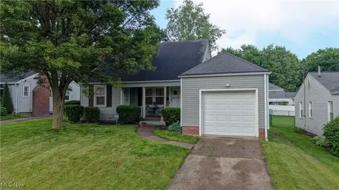 3324 Yale Ave NW, Canton, OH 44709