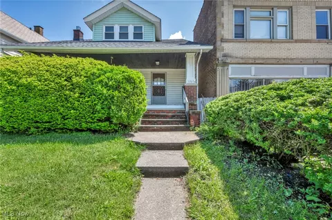 3707 W 140th St, Cleveland, OH 44111