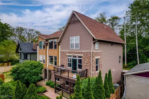 3905 Vine Ct, Cleveland, OH 44113
