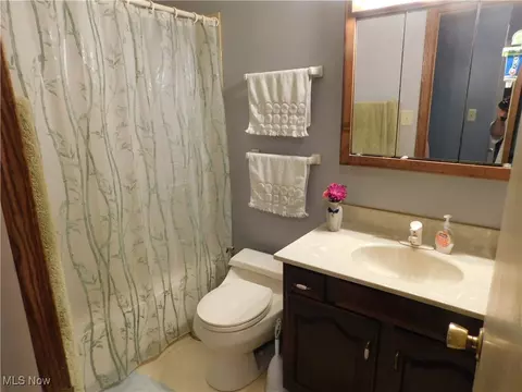721 Ivan Dr, Kent, OH 44240 photo 15
