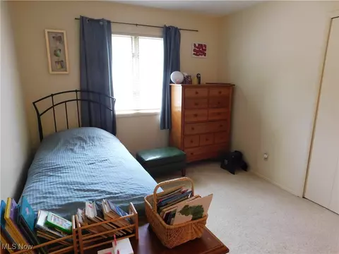721 Ivan Dr, Kent, OH 44240 photo 22