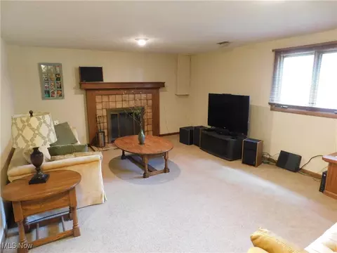 721 Ivan Dr, Kent, OH 44240 photo 27