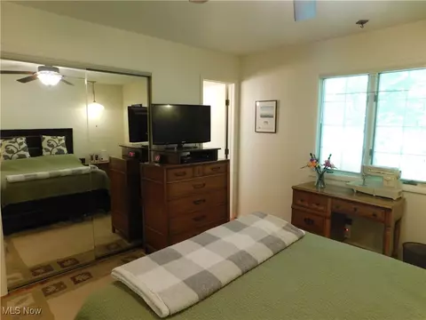 721 Ivan Dr, Kent, OH 44240 photo 17