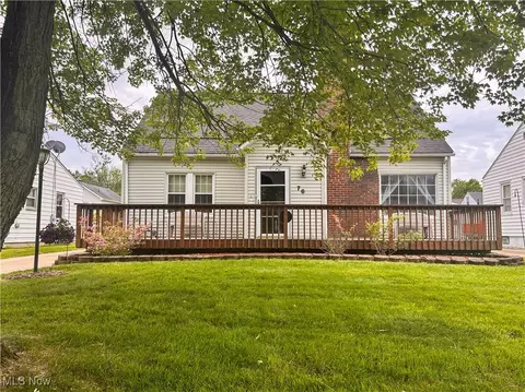 76 Parkgate Ave, Youngstown, OH 44515