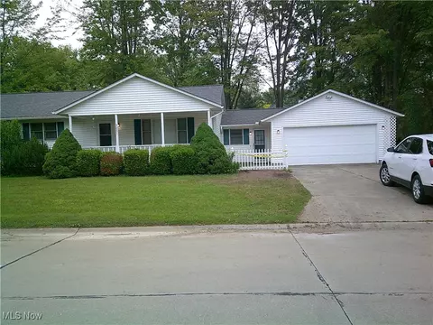 7251 Hidden Glen Dr, Amherst, OH 44001
