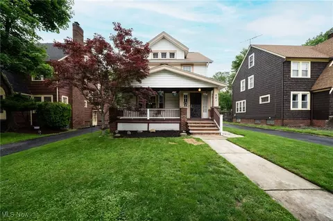 961 Oxford Rd, Cleveland Heights, OH 44121