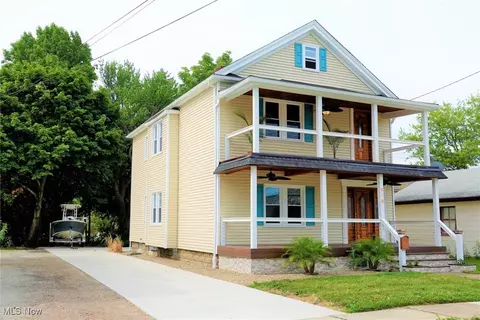 510 2nd St, Fairport Harbor, OH 44077