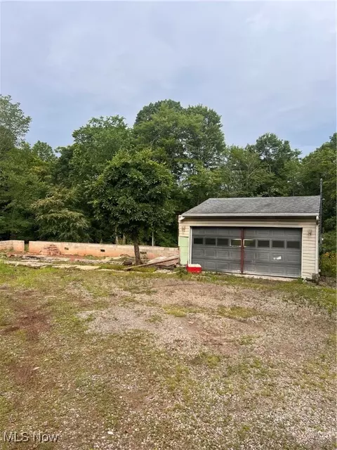 95 Robinson Ln, Marietta, OH 45750