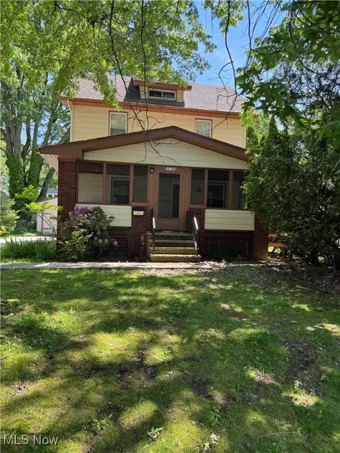 28100 Gilchrist Dr, Euclid, OH 44132