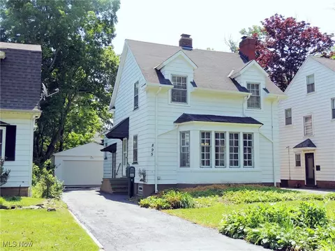 895 Caledonia Ave, Cleveland Heights, OH 44112