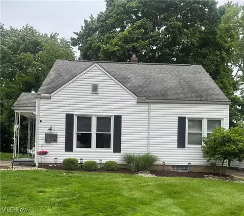 2358 26th St, Cuyahoga Falls, OH 44223