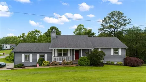 100 Pineview Dr, Marietta, OH 45750