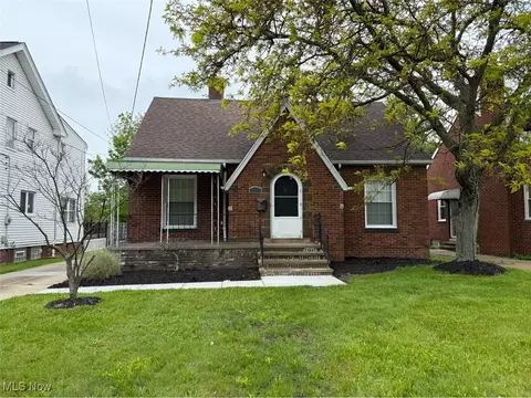 22561 Chardon Rd, Euclid, OH 44117