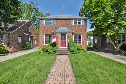 3163 W 160th St, Cleveland, OH 44111