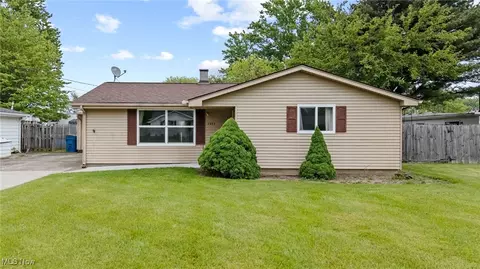 2459 Didrickson Dr, Lorain, OH 44053