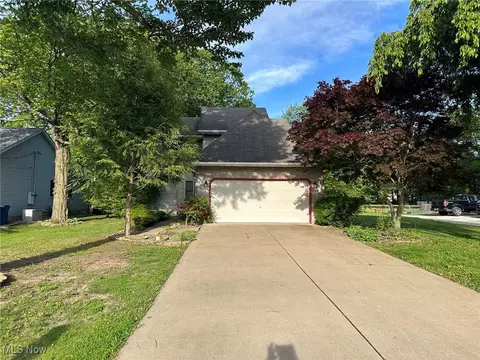 615 Ferndale Ave, Vermilion, OH 44089