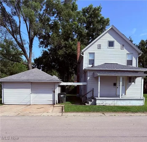 11 Front St, Rittman, OH 44270