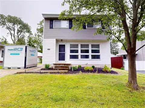 2953 Cory Ave, Akron, OH 44314