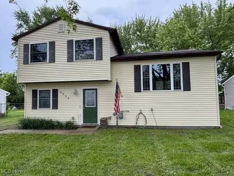 9936 Green Dr, Windham, OH 44288
