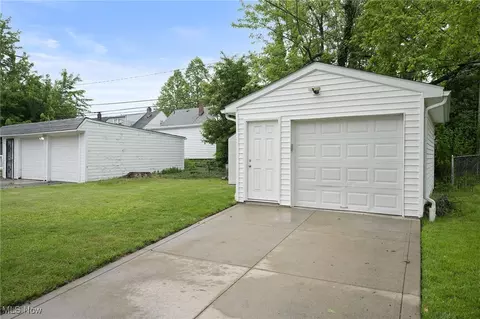 5125 Arch St, Maple Heights, OH 44137 photo 24