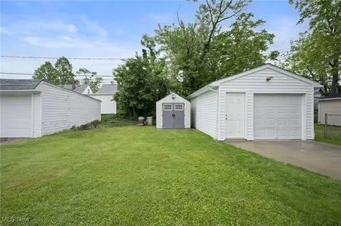5125 Arch St, Maple Heights, OH 44137 photo 25