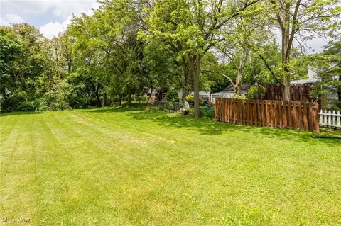 140 3rd St, Wadsworth, OH 44281 photo 21