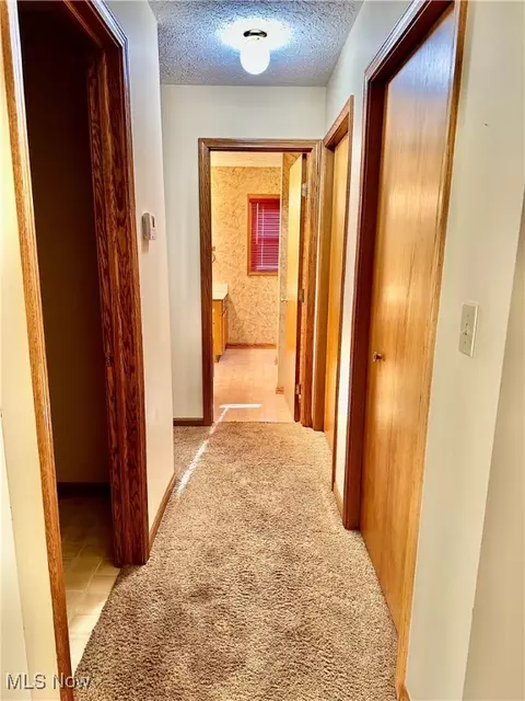 Entry Way - 4748 Preserve Dr NW, Canton, OH 44708 photo 1 of 4