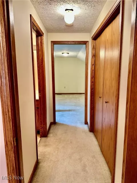 Entry Way - 4748 Preserve Dr NW, Canton, OH 44708 photo 4 of 4