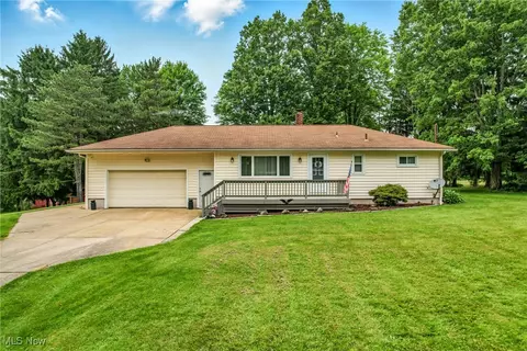 14860 Stoltz Rd, Diamond, OH 44412