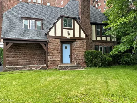 13707 Drexmore Rd, Shaker Heights, OH 44120