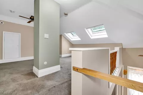 Entry Way - 160 Beech St, Berea, OH 44017 photo 6 of 12