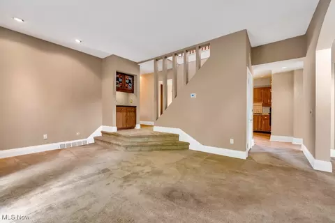 Living - 160 Beech St, Berea, OH 44017 photo 5 of 5