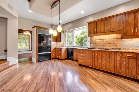 Kitchen - 160 Beech St, Berea, OH 44017 photo 4 of 4