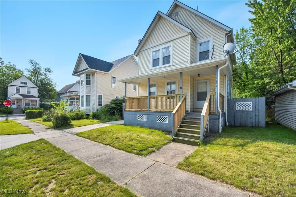 Exterior - 8620 Bicentennial Pl, Cleveland, OH 44106 photo 1 of 9