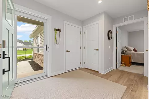 2779 Steeb Dr, Norton, OH 44203 photo 4