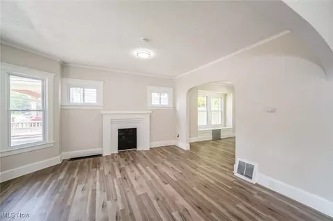 Living - 1206 Middle Ave, Elyria, OH 44035 photo 2 of 3